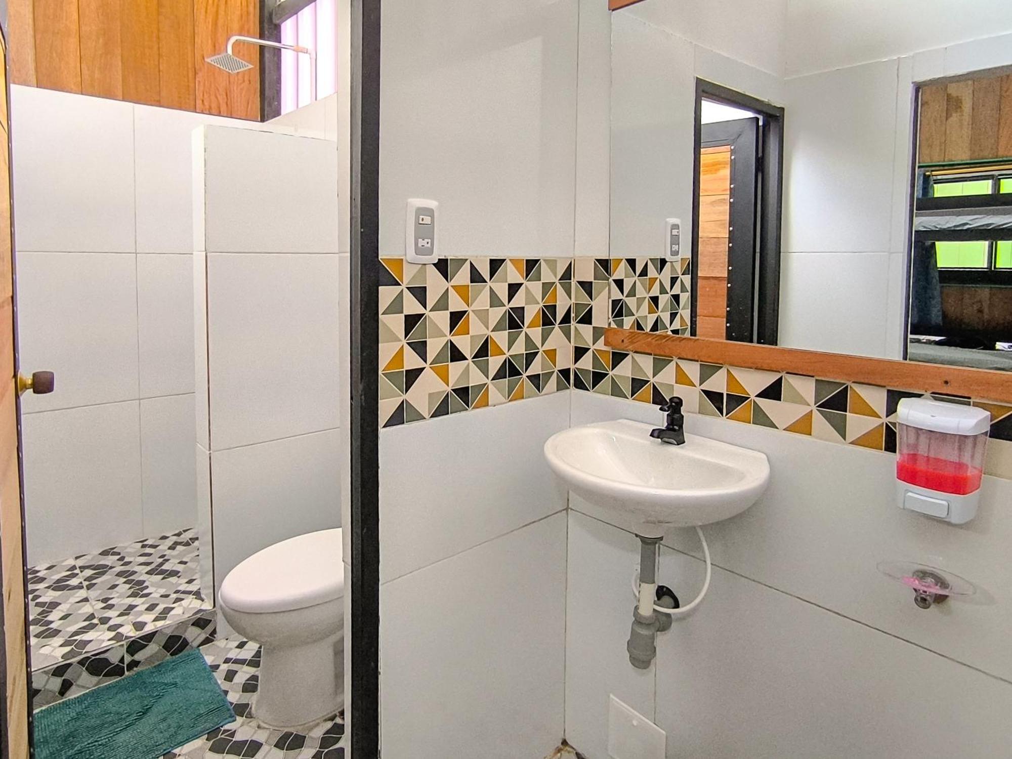 Hostel Casa De Las Palmas Tours Leticia Exteriér fotografie